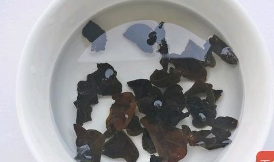 绿豆|小暑过后该吃它了!维C含量是绿豆的3倍,10秒做出一盘减脂菜