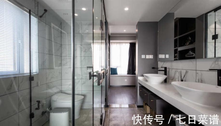 墨绿色|凭窗眺望都市风光,用现代风谱写空间乐章,感受慢节奏的美好生活