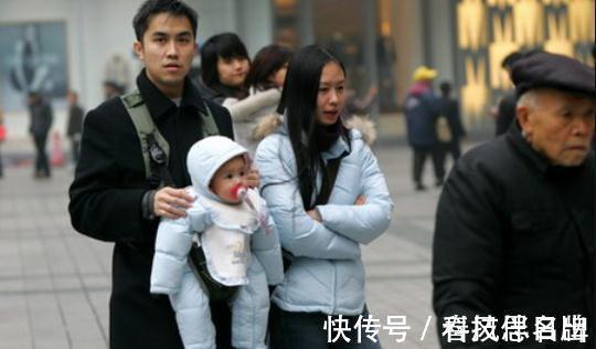 o型腿|新生儿最害怕这3件事,新手父母尽量提前了解,能让宝宝少受罪