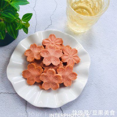 面团|缤纷下午茶/樱花椰子味曲奇饼干