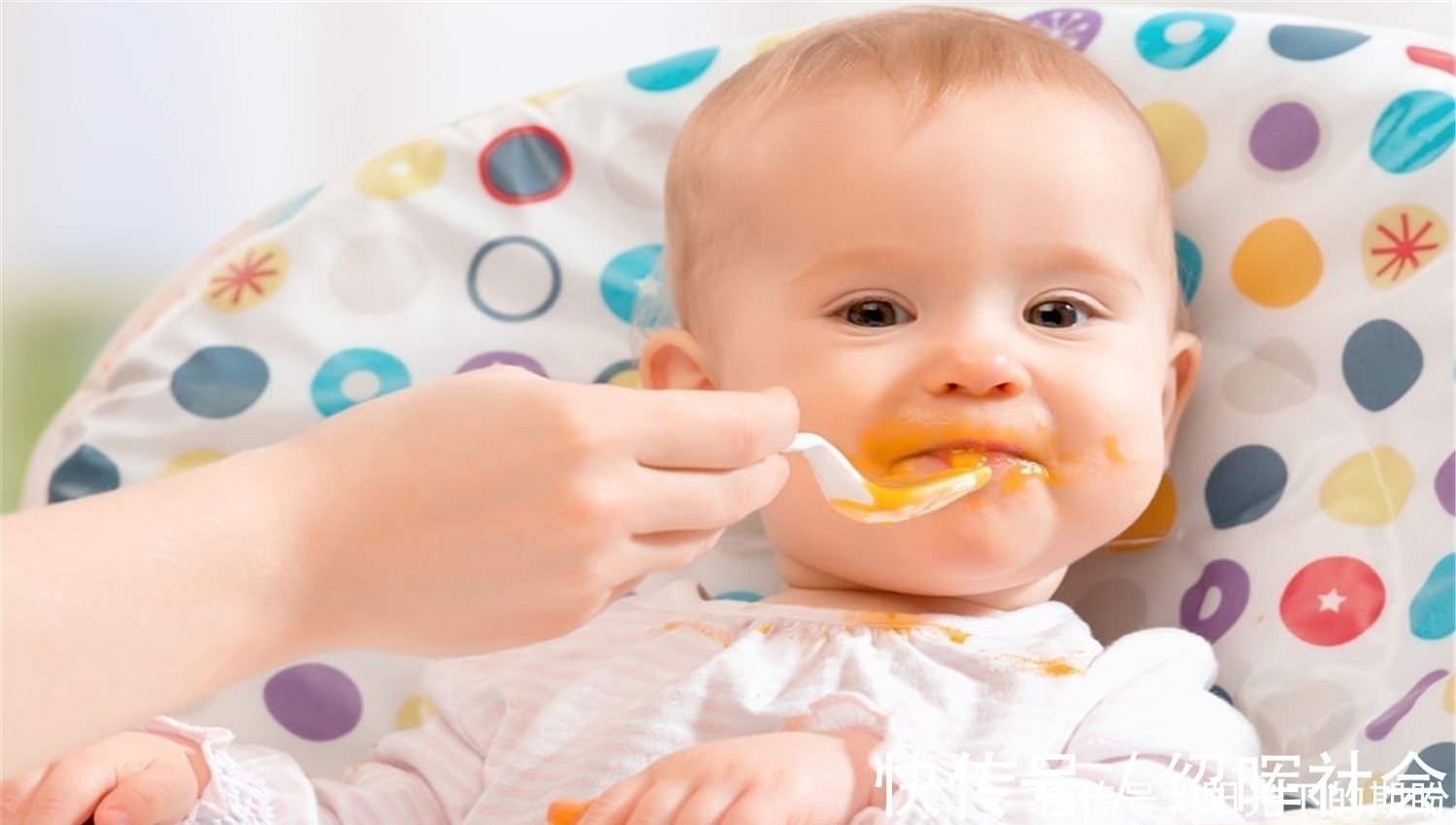 小洁|一岁之后就能和大人吃的一样?为了宝宝发育健康,正确饮食更重要