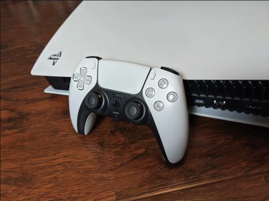 手柄|PS5 DualSense手柄可与PSVR手柄在游戏中联动