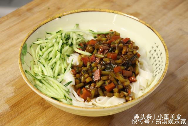 老醋花生|天热了,6道菜比吃肉受欢迎,不炒也不炖,端上桌吃得干干净净