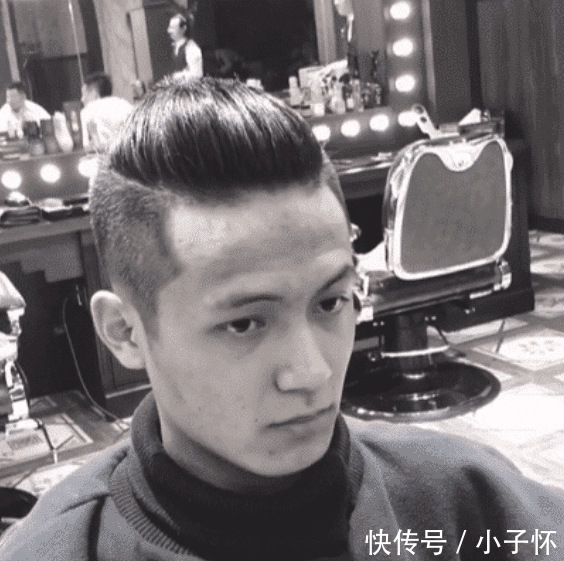 “邋遢小伙”失恋后去理发,剪完后帅哭了,网友:前女友眼瞎了?