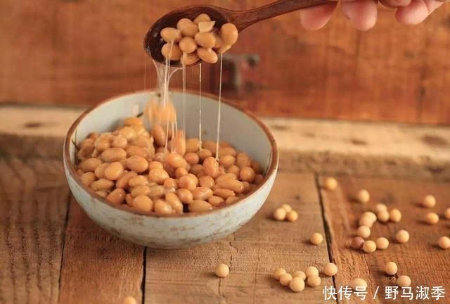 甘油三酯很怕“一种豆”，不是黄豆，饭后吃一点，血管会感谢你