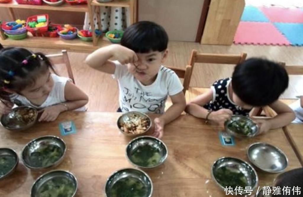 妈妈|孩子在幼儿园饭量增大,看到老师拍的午餐照后,妈妈备受打击