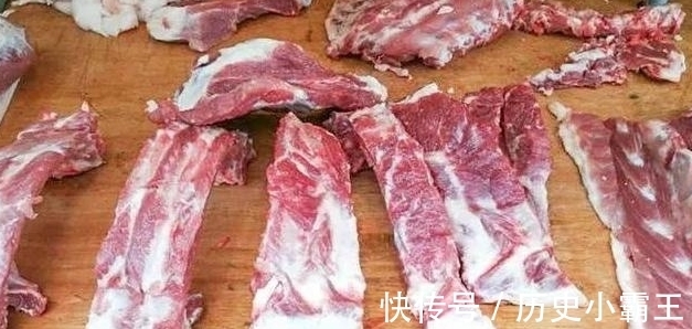 炖排骨汤|买排骨时怎么挑选？别只看肉多肉少，记住3招，容易买到好排骨