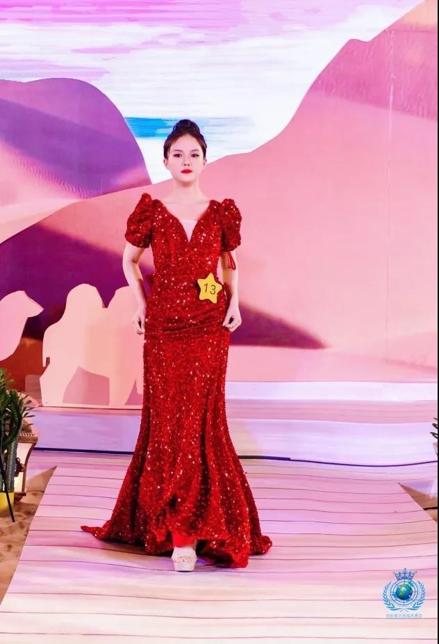 東方女性|2021國際聯(lián)合國小姐香港冠軍張敏潔