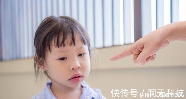 于女士|最伤孩子的4句话,句句都如同刀割,但多数父母却整天挂嘴边