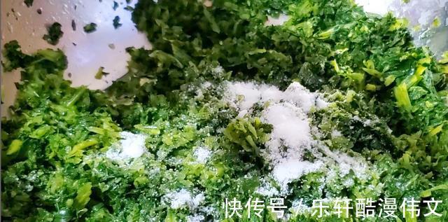 立冬以后，遇见这菜抓紧吃，营养极高，做窝窝头比馒头包子还好吃