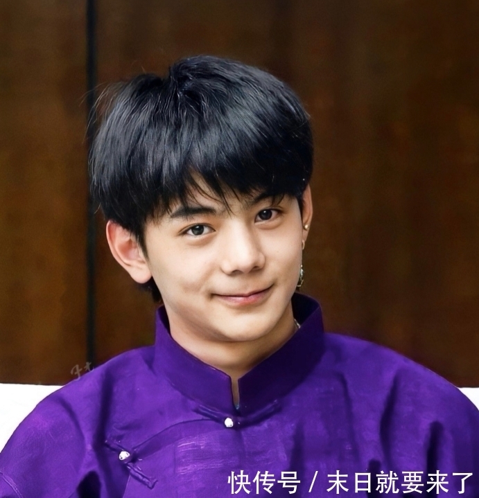 黄晓明|中餐厅5阵容再上热搜,龚俊姚安娜被官宣加盟,还有2位嘉宾助阵