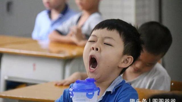 奶奶|8岁男孩因奶奶一周5次的“416”不长个,儿科医生:个矮有原因的