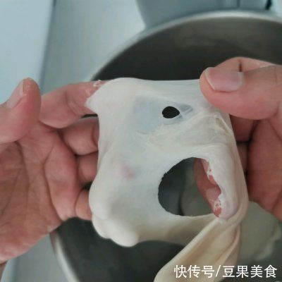 肉松|一吃就上瘾的#蛋趣体验#芋泥肉松餐包