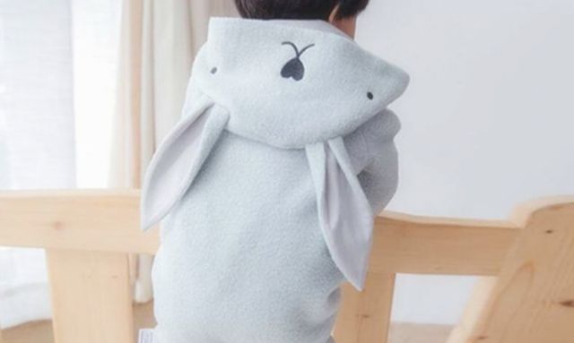 小宝宝|冬季,给宝宝穿连体衣好还是分体衣好?宝妈选对了,娃更少生病