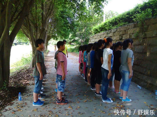 男孩子|2020最新儿童身高标准:10岁1.4米才达标,女孩子只差1毫米