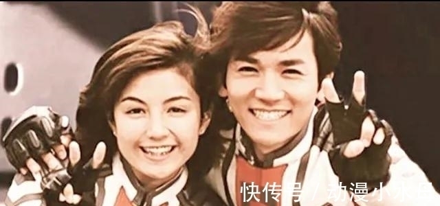 小姐姐|迪迦与丽娜漫展相遇,激动之余相互拥抱,没想到时间是把杀猪刀