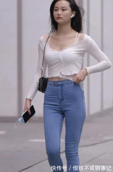 上衣 骨骼美女穿搭,锁骨上衣配高腰牛仔裤,魅力不可阻挡!