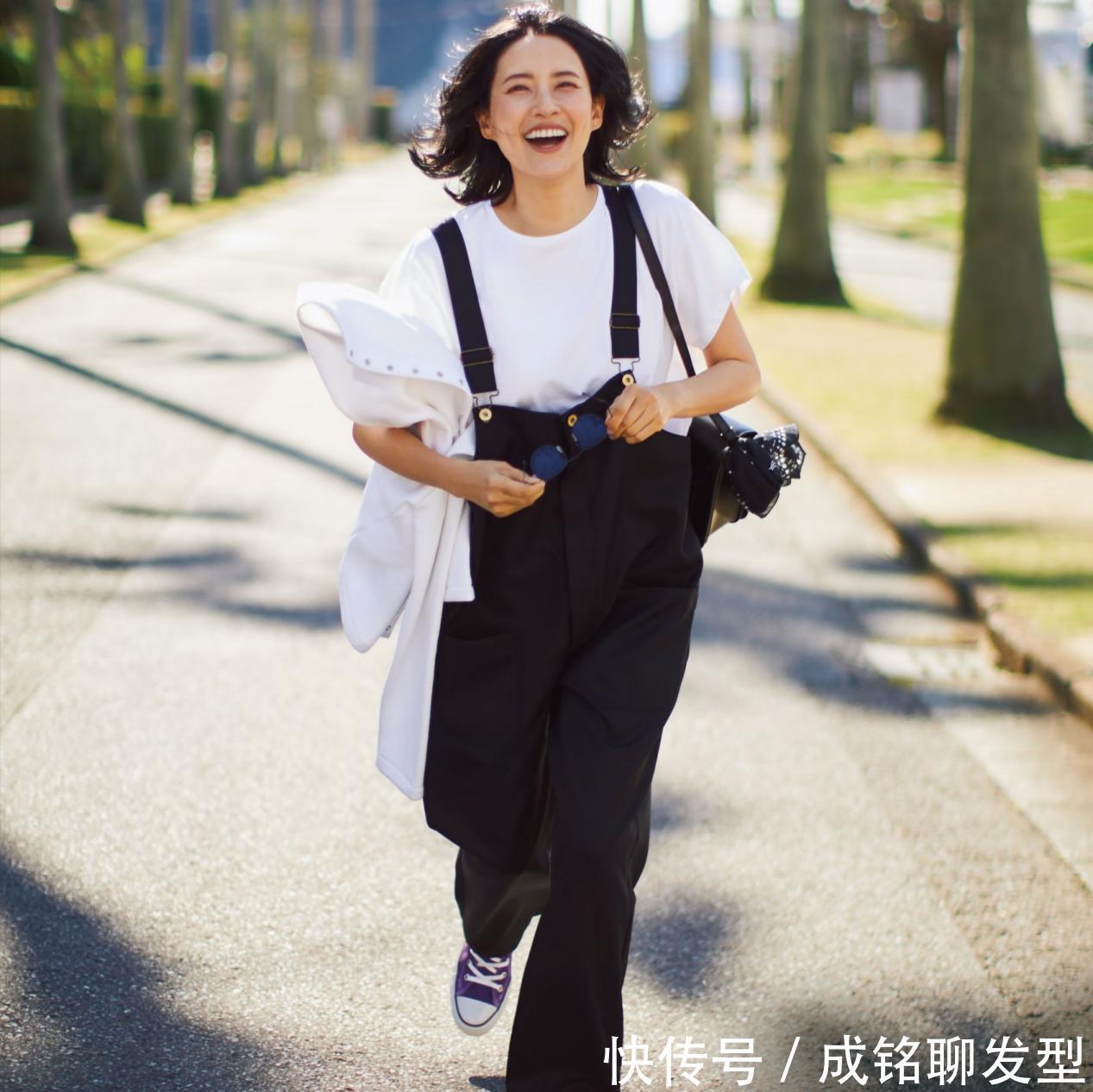 穿搭|带孩子没时间打扮？40岁日本宝妈边带孩子边当博主，美得与众不同