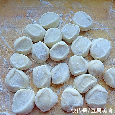 饺子|菊花菜肉饺子