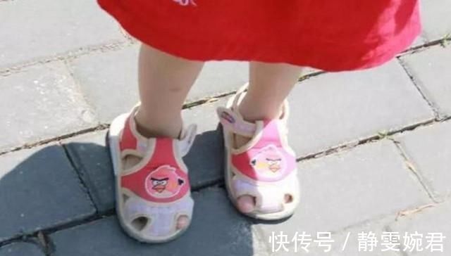 老师|刚给女儿买的鞋就被穿别人脚上了,家长的话让幼师辞职,很无奈