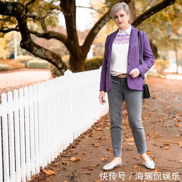 60岁女性别急着穿老年装，看美国奶奶的时髦穿搭，优雅又减龄