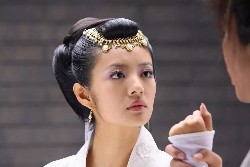 九阴真经$倚天后传:张无忌被杀,周芷若儿子拜师黄衫女,为父亲张无忌报仇