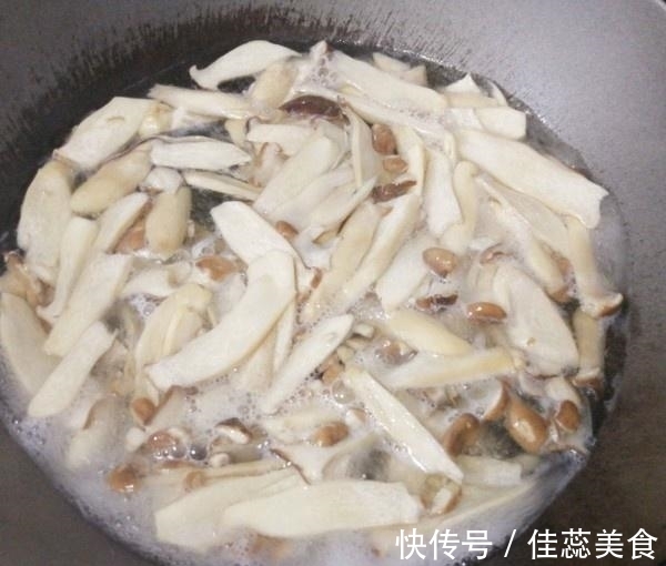 好吃|夏天，宁可不吃大鱼大肉，也要吃这菜，祛脂降压，比肉还好吃！