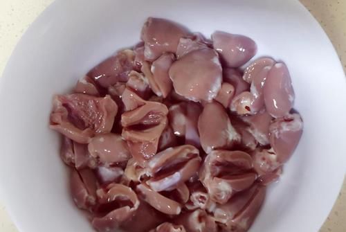 原来鸡肝还能这样吃,买5块钱的鸡肝做一盘,比烧烤还解馋过瘾