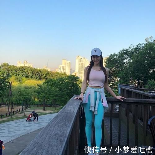 塑形|居家毛巾弹力绳下肢塑形训练，4个动作暴汗燃脂瘦腿翘蜜臀