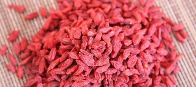 清理|山楂和它是“绝配”，连喝一周，清理血管，还你一个干净身体