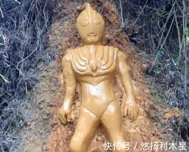 迪迦奥特曼|奥特曼出土“文物”鉴赏,迪迦的霸气真实,还有冰种翡翠