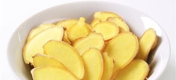 妙用|生姜切片在眉毛上擦一下,这一妙用没几个人知道,学会受用一生