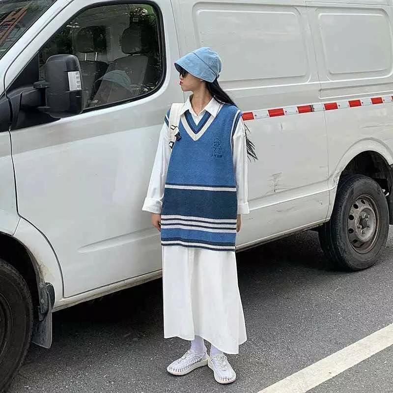  女生|厚外套+阔腿裤、毛衣+半裙、运动鞋 + 贝雷帽 = 精致冬日女生！