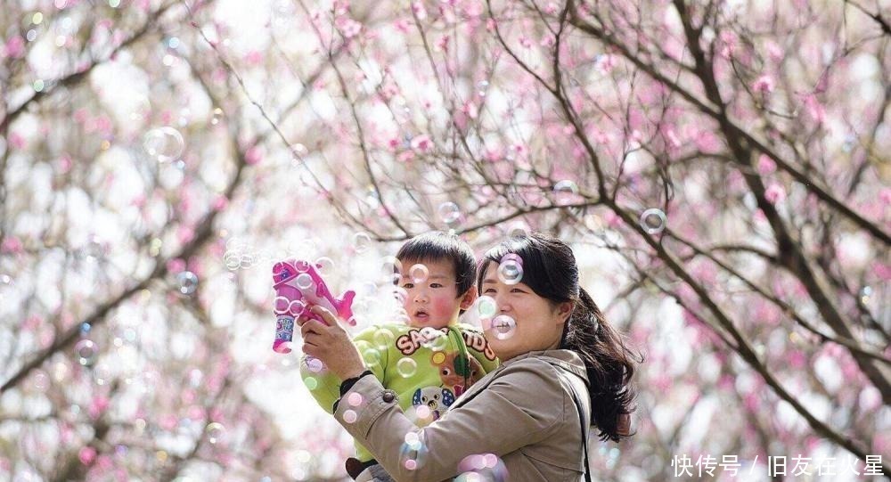 特征|孩子身上有这三个特征，说明是来给你“报恩”的，有一个就很幸福