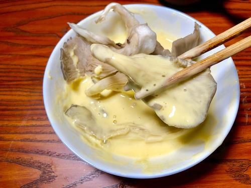 这菜“降低胆固醇”，中老年人要常吃，2块钱能做一大盘
