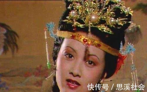元春#红楼梦中神秘人物，从头到尾贯穿始终，他死后，四大家族从此衰败