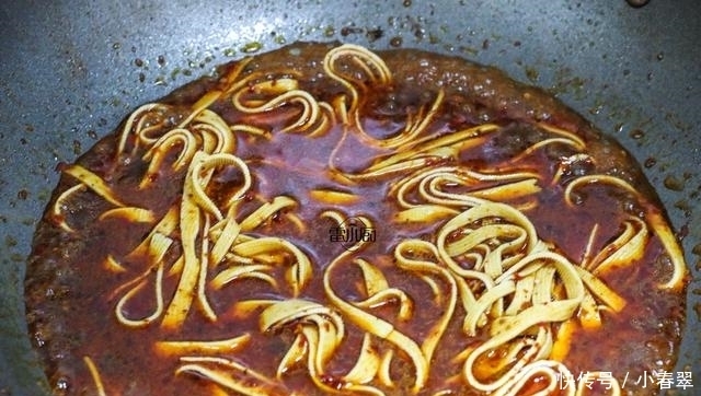 冬天最想吃的不是羊肉牛肉,而是这道菜,5块钱煮一锅,特舒服!