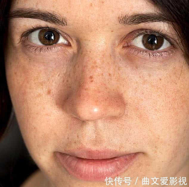 女人衰老，脸上会有4种表现，养成5个习惯来延缓，有一个也好