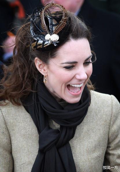 王妃|冬天围巾如何搭配?看凯特王妃围巾搭出温暖气场