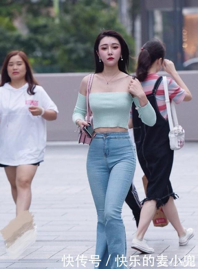 毛衣|美有个性,毛衣分为“三部分”,两个袖子都是“分家”