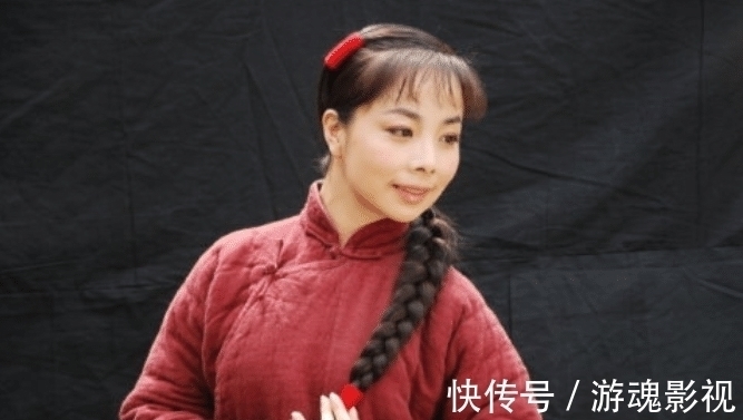 星光大道農(nóng)村選手現(xiàn)狀：朱之文捧兒媳、草帽姐炫富，阿寶穿女裝