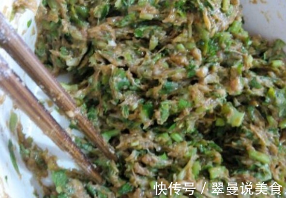 这个馅儿的饺子很多人没吃过，我也是头一回尝试，比羊肉馅儿香！