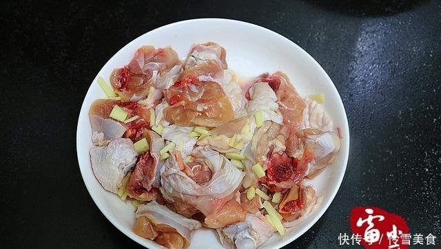 土豆别再炒丝了，像我这样烧，味道比鸡肉好！