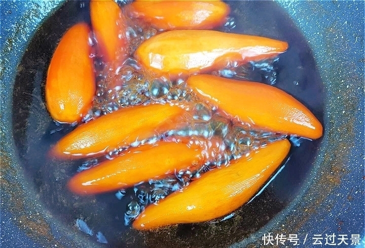 油炒糖|红薯别再煲粥了,教你新做法,一次3个不够吃,用来哄孩子最合适