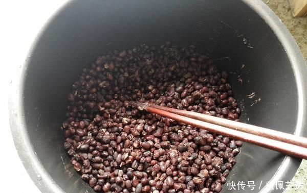 高压锅|红豆和“它”是绝配,隔三差五吃,补充胶原蛋白,毛孔紧致显年轻