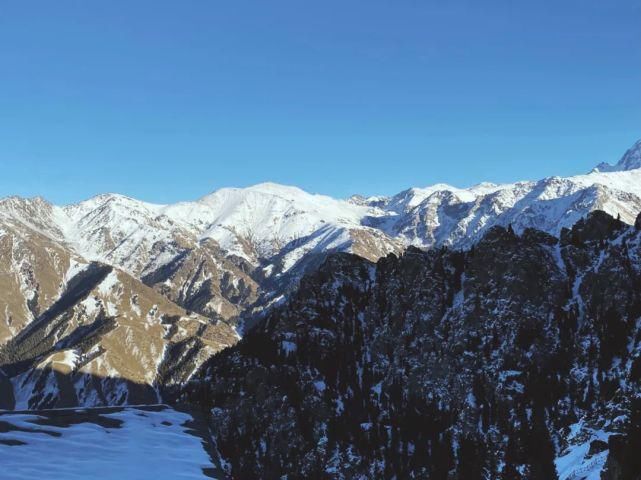 老年|滤镜前后，你喜欢哪种天山天池？