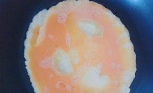 疫情严重不能出门在家吃什么？送您简单的鸡蛋菜谱，营养美味下饭