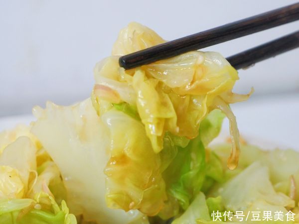 减脂菜|好吃的包菜这么吃，可以吃一个，是不是很有食欲呀