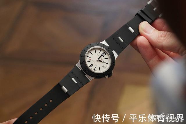 百达翡丽|从休闲到正装,2020年最让人“意难平”的15块表