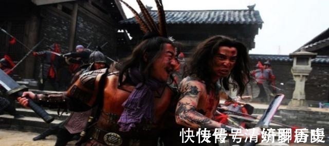 梁山好汉@梁山八骠骑之一,战平过鲁智深,面对捕快束手无策,这人咋啦